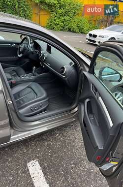 Седан Audi A3 2016 в 