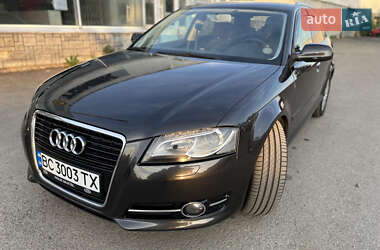 Хетчбек Audi A3 2010 в 