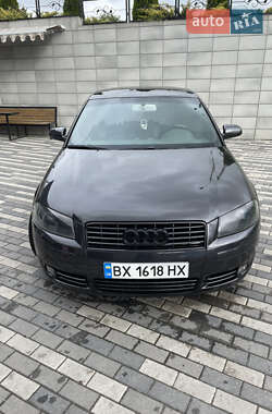 Хетчбек Audi A3 2004 в 