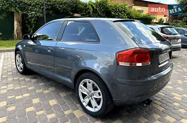 Хэтчбек Audi A3 2005 в 