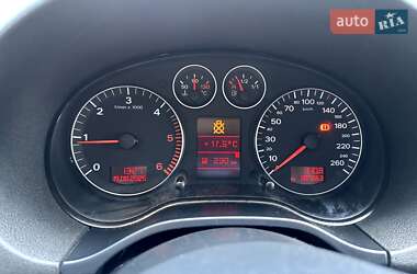 Хэтчбек Audi A3 2005 в 