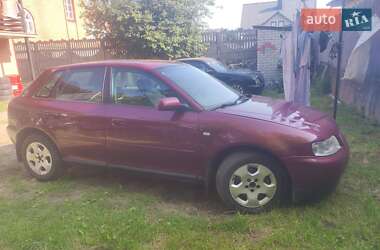 Хэтчбек Audi A3 2003 в 