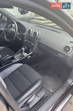 Хэтчбек Audi A3 2009 в 