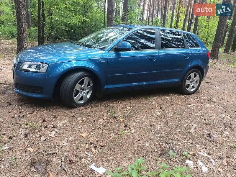 Хэтчбек Audi A3 2010 в Гадяче