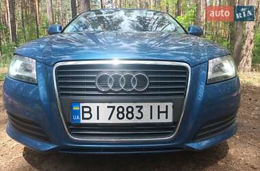 Хэтчбек Audi A3 2010 в 
