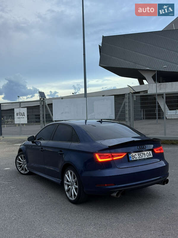 Седан Audi A3 2015 в Львове