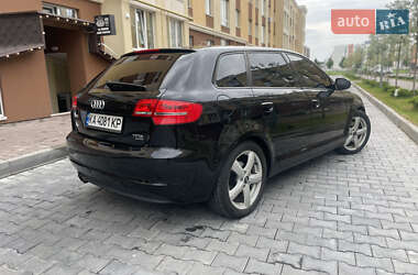 Хэтчбек Audi A3 2011 в 