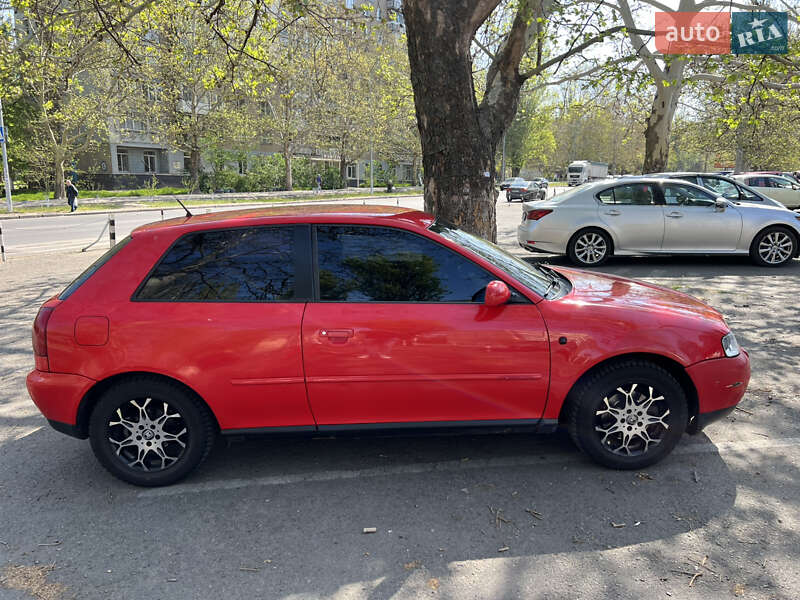 Хэтчбек Audi A3 1998 в Одессе
