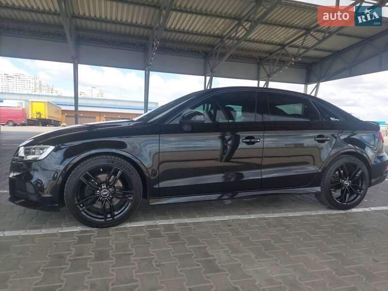 Седан Audi A3 2016 в Одессе
