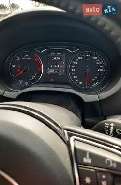 Хэтчбек Audi A3 2016 в 
