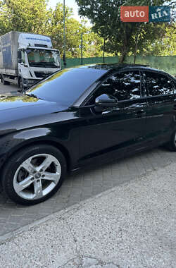 Седан Audi A3 2017 в 