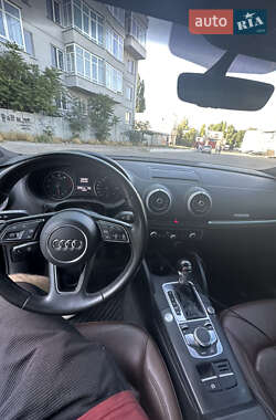 Седан Audi A3 2017 в 