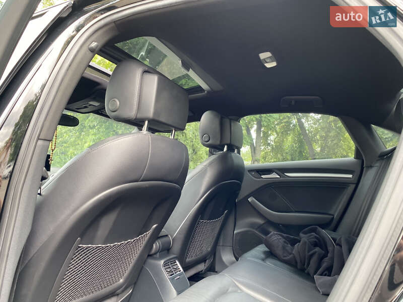 Седан Audi A3 2015 в Києві