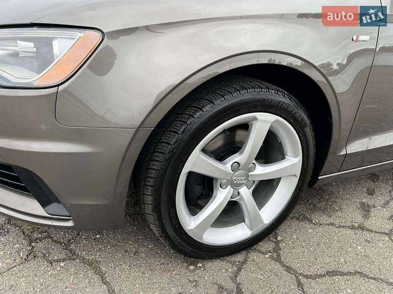 Седан Audi A3 2015 в Киеве