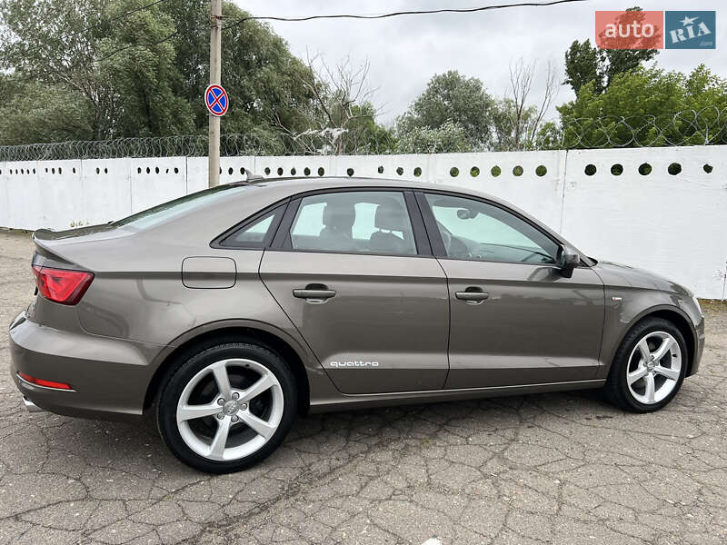 Седан Audi A3 2015 в Киеве