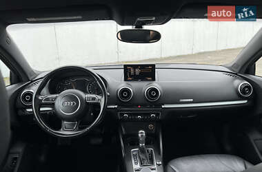 Седан Audi A3 2015 в 