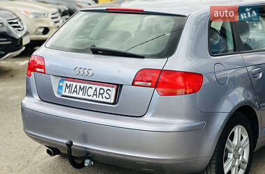 Хэтчбек Audi A3 2004 в 