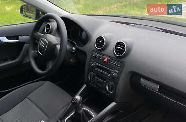 Хэтчбек Audi A3 2007 в 