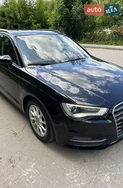 Хэтчбек Audi A3 2016 в 