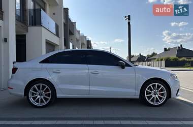 Седан Audi A3 2015 в 