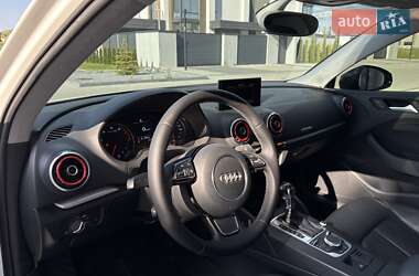 Седан Audi A3 2015 в 