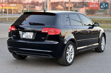 Хэтчбек Audi A3 2011 в 