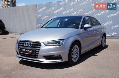 Седан Audi A3 2016 в 