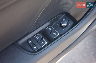 Седан Audi A3 2016 в 