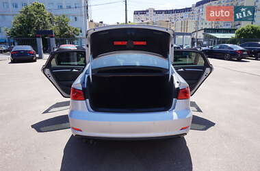 Седан Audi A3 2016 в 