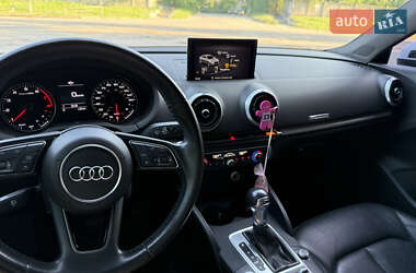 Седан Audi A3 2018 в 