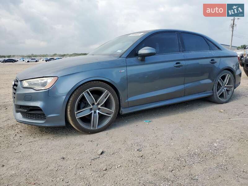 Седан Audi A3 2016 в 