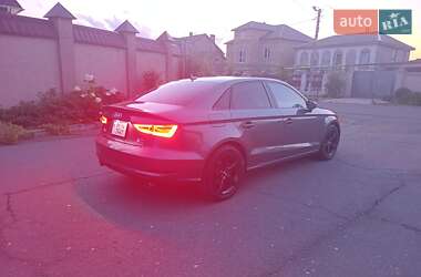 Седан Audi A3 2016 в 