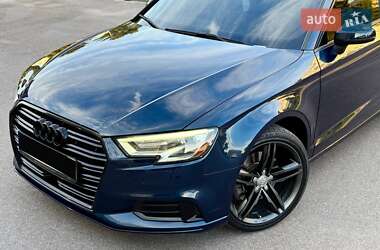 Седан Audi A3 2016 в 