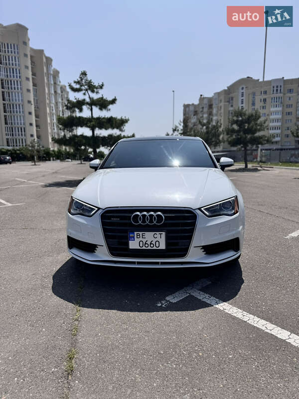Седан Audi A3 2015 в Николаеве