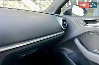 Седан Audi A3 2014 в 