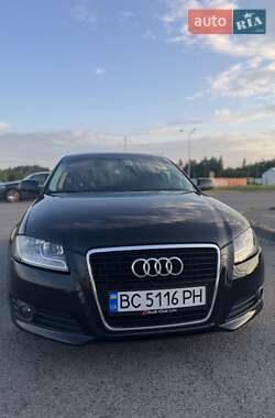 Хэтчбек Audi A3 2012 в 