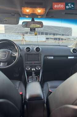 Хэтчбек Audi A3 2012 в 