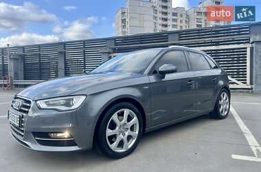 Хэтчбек Audi A3 2016 в Киеве