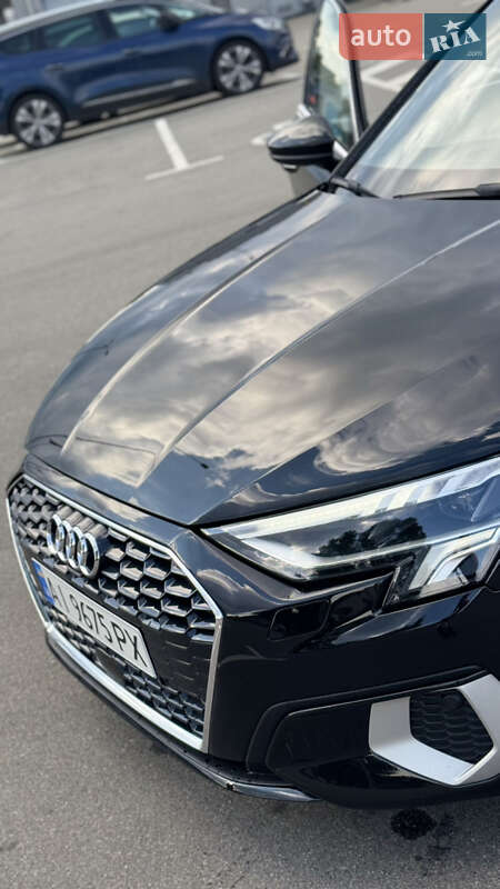 Седан Audi A3 2022 в Киеве