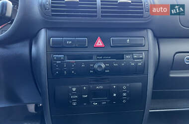 Хэтчбек Audi A3 2001 в 