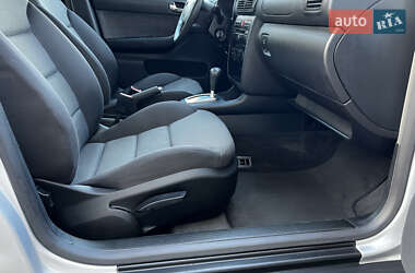 Хэтчбек Audi A3 2001 в 