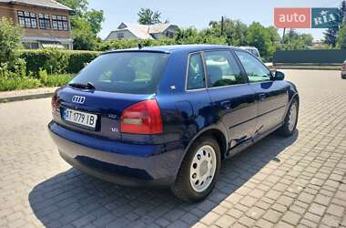 Хэтчбек Audi A3 1999 в 