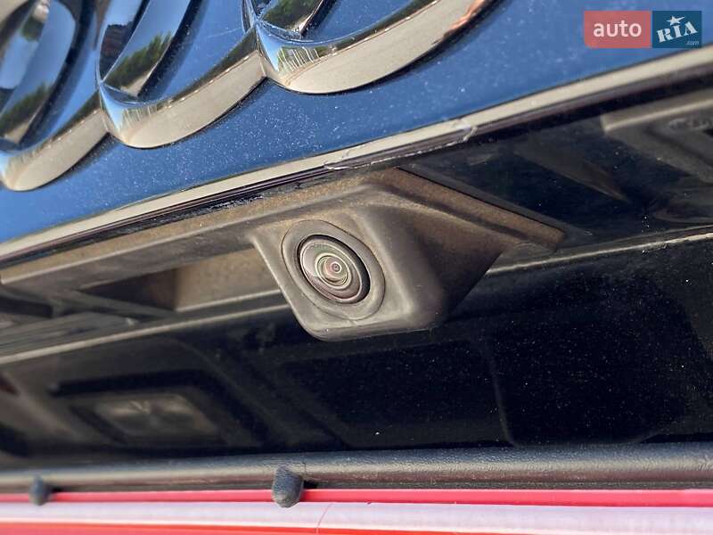 Седан Audi A3 2018 в Львове