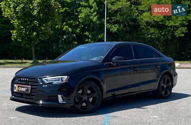 Седан Audi A3 2018 в Львове