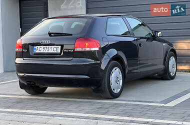 Хэтчбек Audi A3 2004 в 