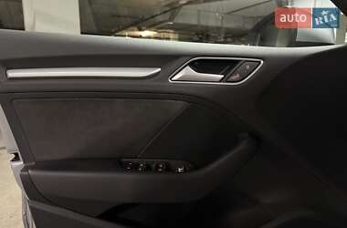 Хэтчбек Audi A3 2016 в 