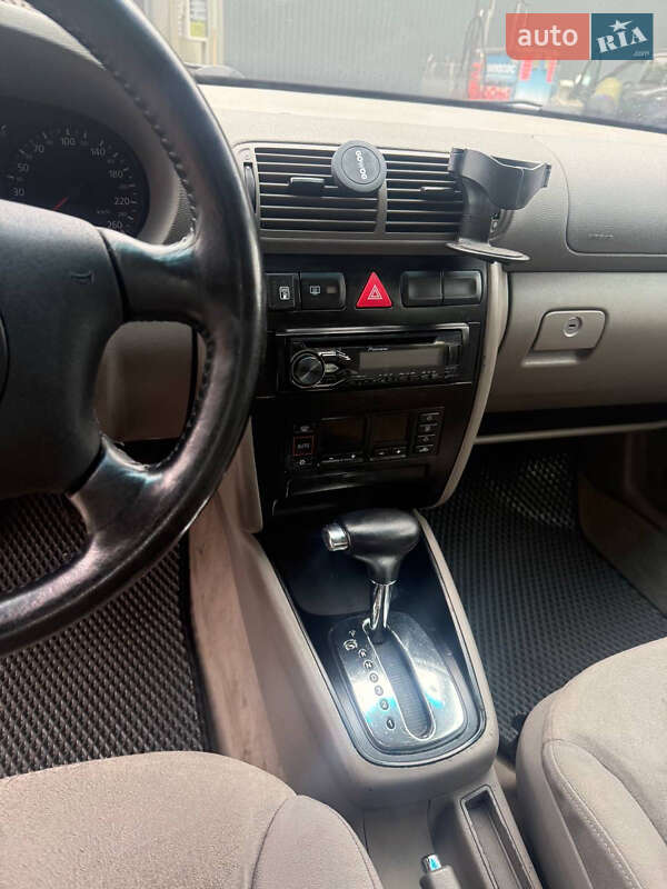 Хэтчбек Audi A3 1999 в Виньковцах