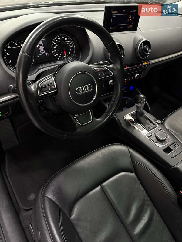 Седан Audi A3 2014 в Одессе