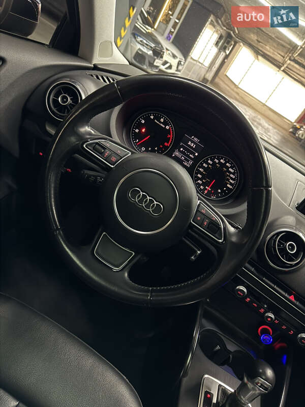 Седан Audi A3 2014 в Одессе