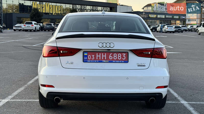 Седан Audi A3 2015 в Киеве
